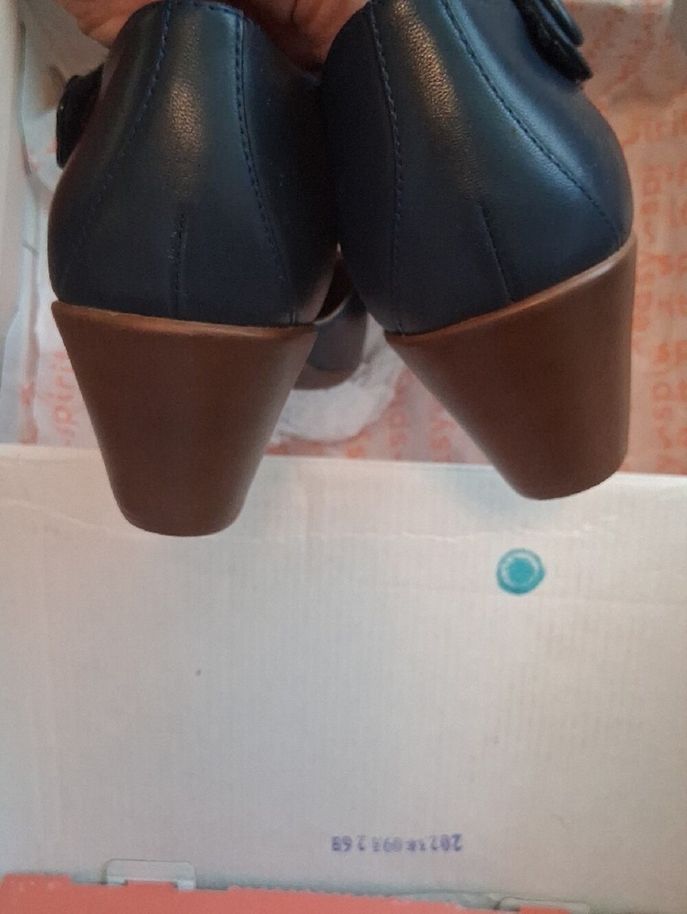 Easy Spirit Navy Blue Round-Toe Slingback Flats - Picture 3 of 5
